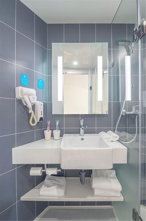 Hanting Hotel Shanghai Lujiazui Dongfang Road Екстер'єр фото
