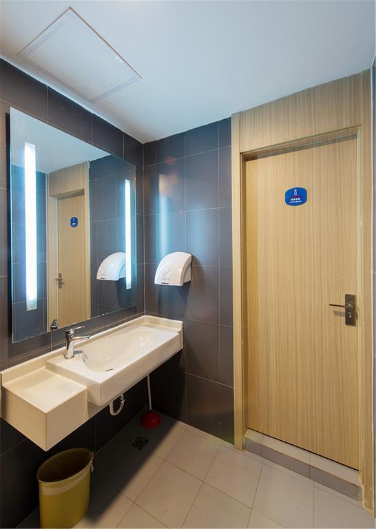 Hanting Hotel Shanghai Lujiazui Dongfang Road Екстер'єр фото